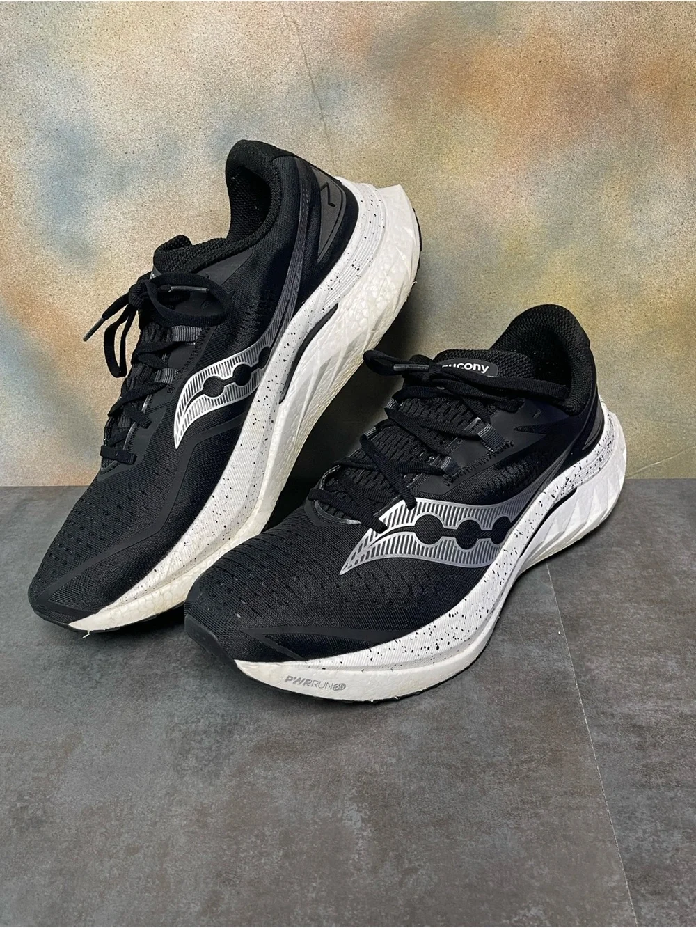 Saucony Endorphin Speed 4 Men’s Black/White Running Shoes Size 11.5